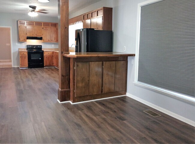 Foto del edificio - Enjoy a Peaceful "Country" Setting" in Hartselle