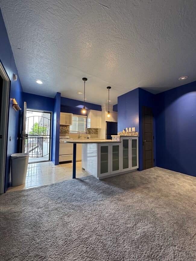 Foto del edificio - 445 Washington Blvd