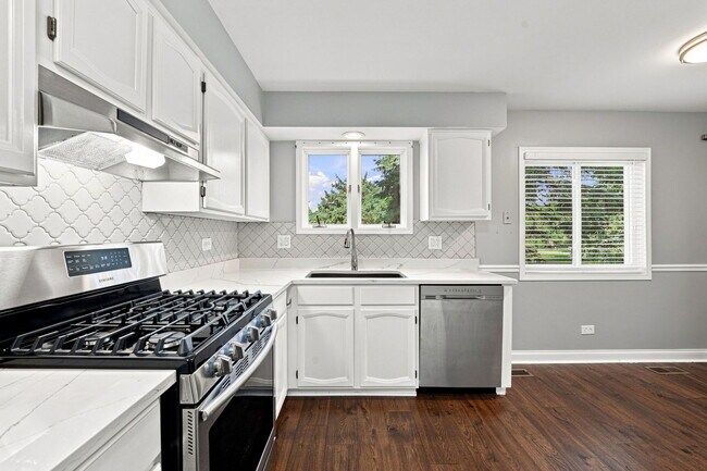 Foto del edificio - 981 West Ct