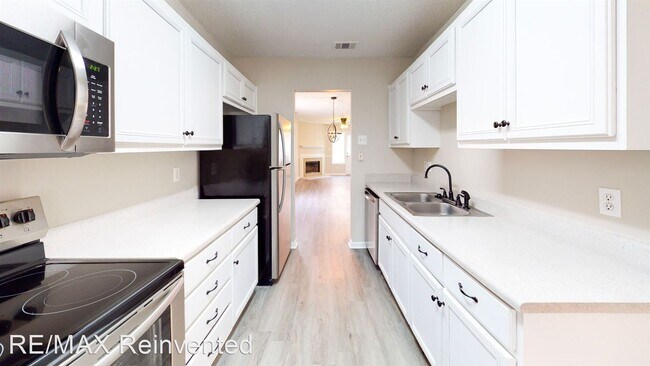 Building Photo - 2 br, 2 bath House - 106 Barts Drive