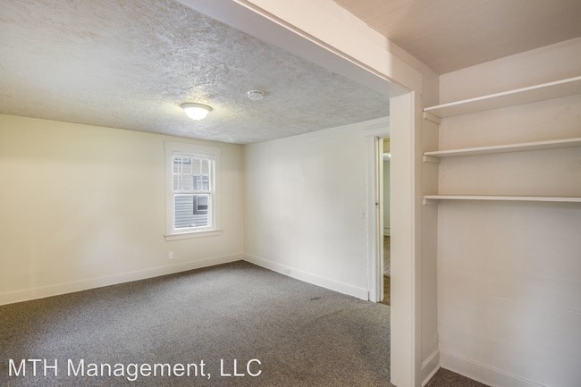 Building Photo - 4 br, 2 bath Apartment - 412 M.A.C.
