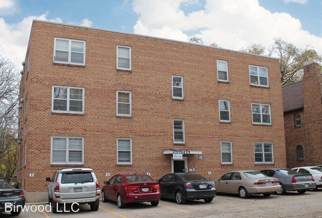 425 Paunack Pl, Madison, WI 53726 Apartment for Rent in