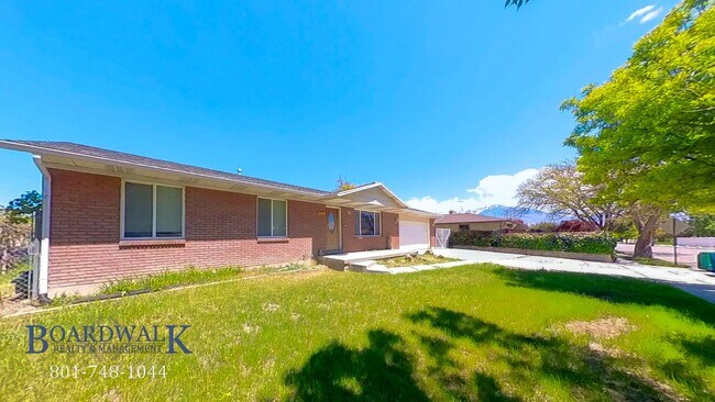 Building Photo - Great 5 Bed Now Available in Riverton