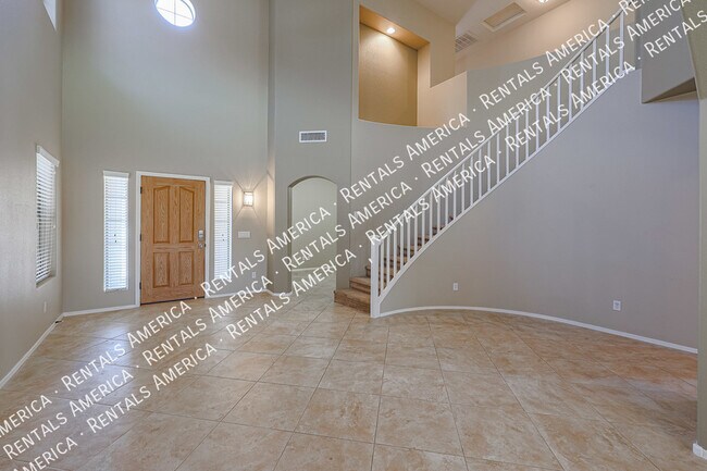 Foto del edificio - 16021 W Custer Ln