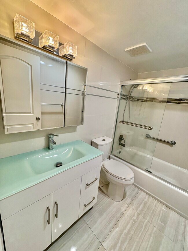 Foto del edificio - 26 Golfs Edge