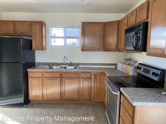 Building Photo - 1 br, 1 bath House - 941 Walnut Ave #B