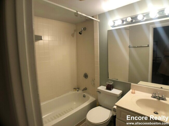 Foto del edificio - 17 Garrison St