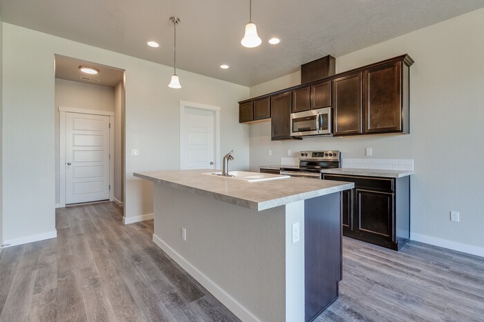 Primary Photo - 6053 N Tarako Ave
