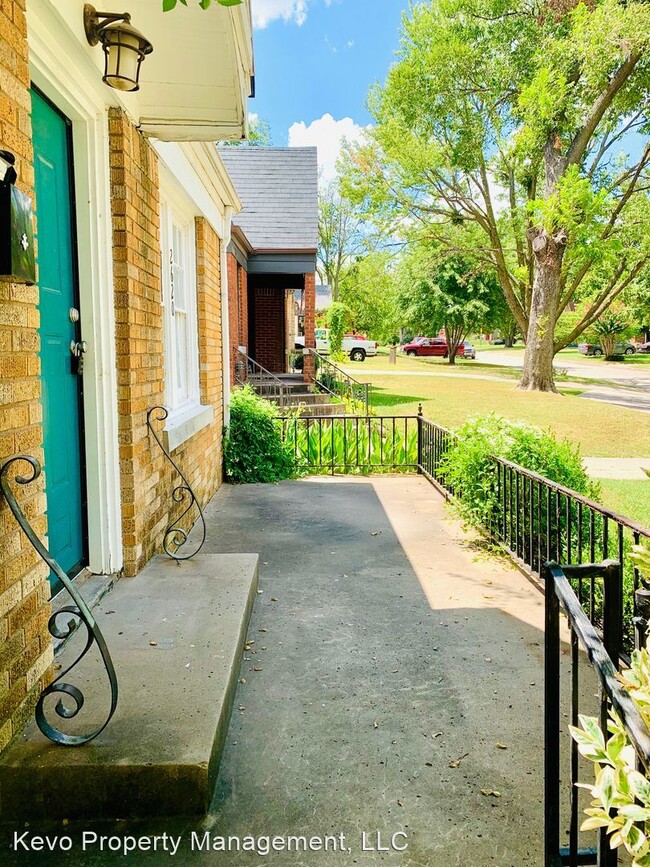 Building Photo - 2 br, 1 bath House - 2620 W Park Pl