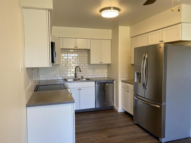 Foto del edificio - 3131 W Hood Ave.  Kennewick
