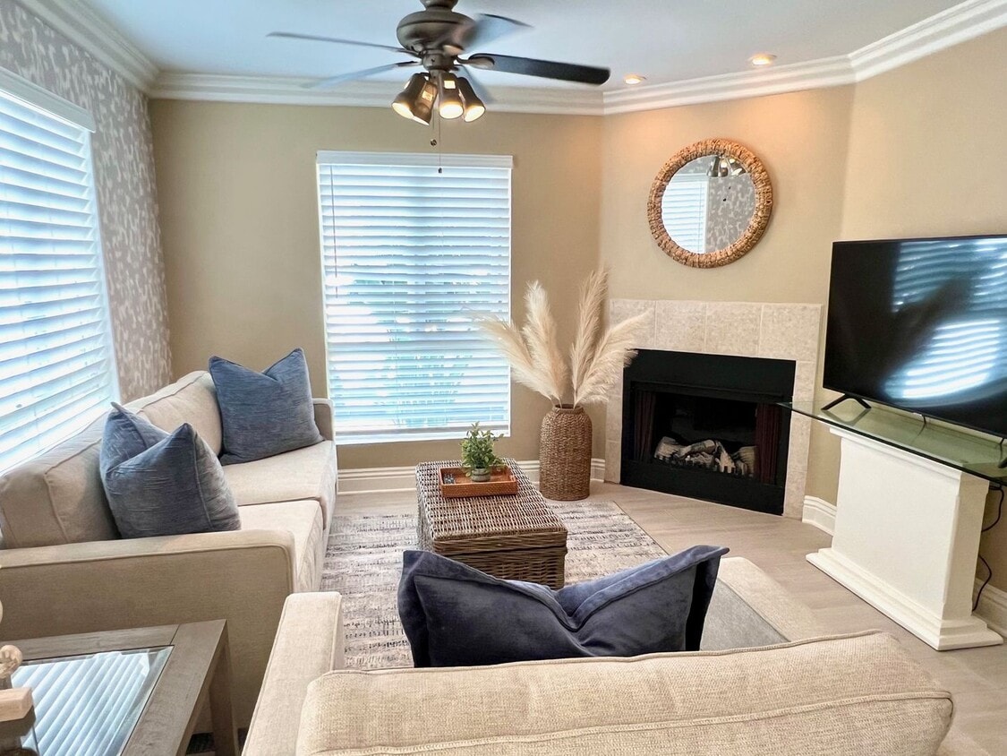 Foto principal - Fully Furnished Coastal Condo