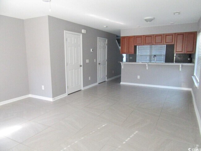 Building Photo - 4134 Horseshoe Rd N