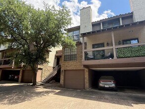 Building Photo - 336 Melrose Dr