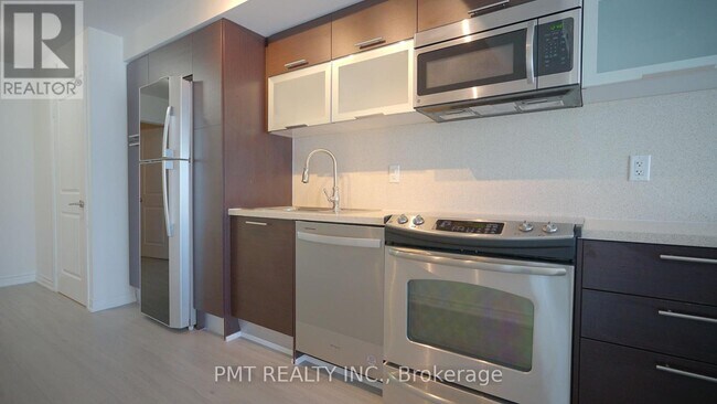 Photo du bâtiment - 386 Yonge St