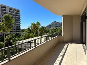 Building Photo - 251 Crandon Blvd