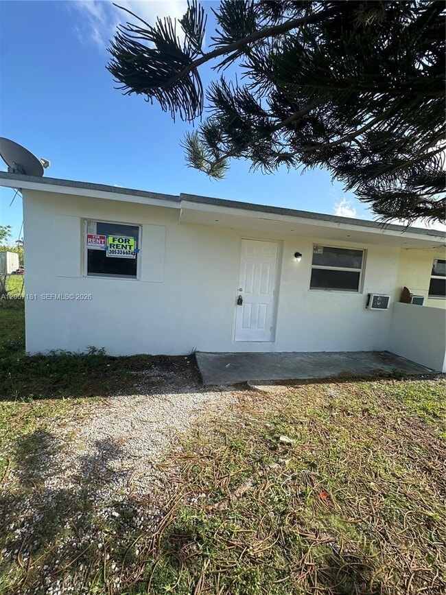 Foto del edificio - 11840 SW 212th St