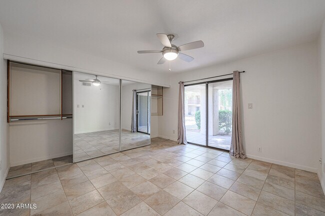 Foto del edificio - 9355 N 91st St