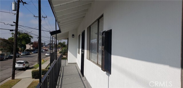 Foto del edificio - 901 Carob Way