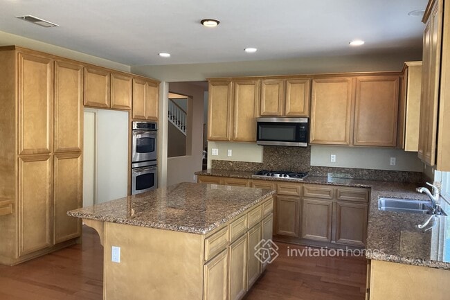 Building Photo - 30756 Grand View Cir