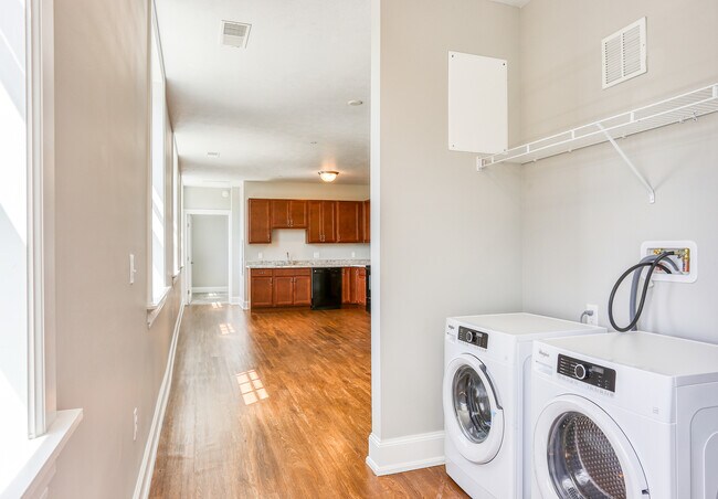 Foto del edificio - Abigail Senior