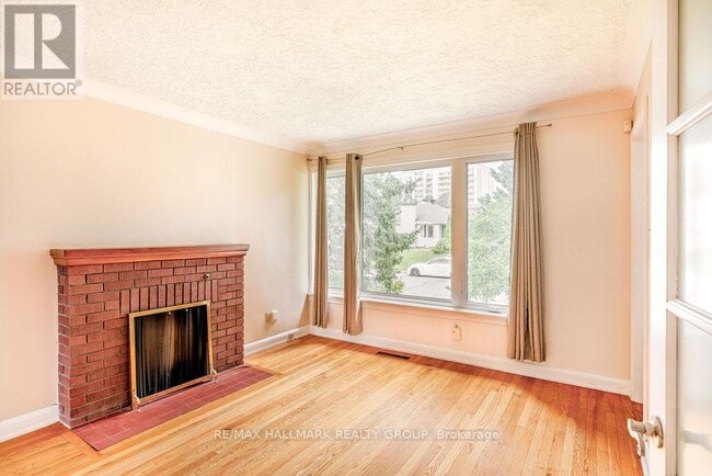Building Photo - 2042 Honeywell Ave