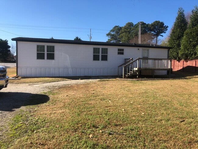 Atrás - 7164 Cornwallis Rd