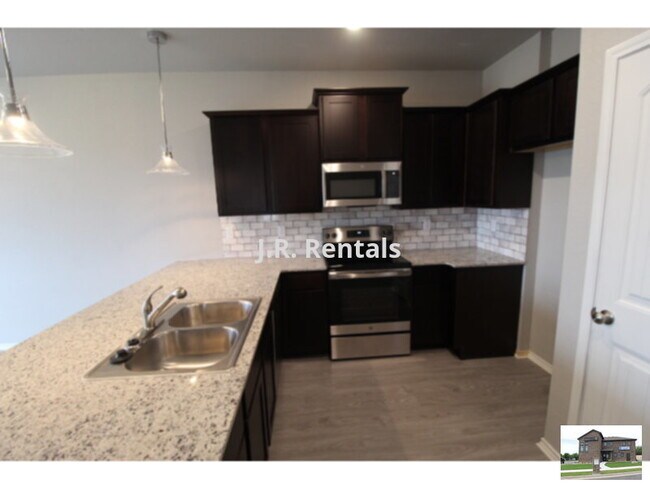 Foto del edificio - 227 Grn Valley Dr