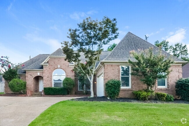 Building Photo - 9073 Bellehurst Dr