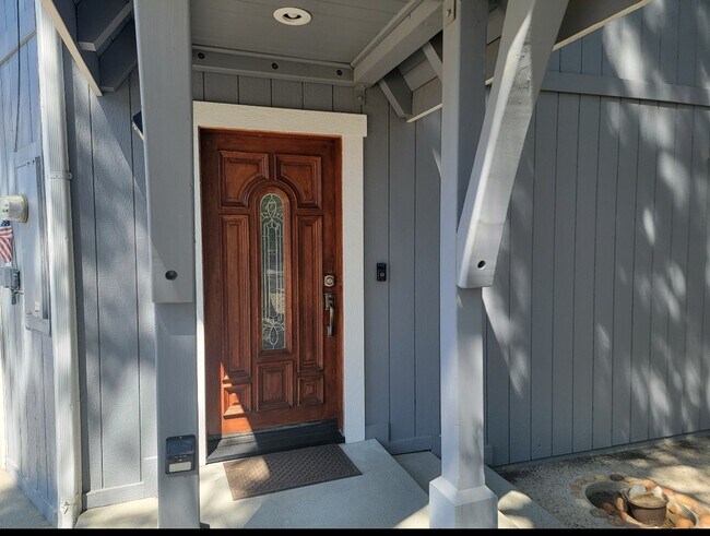 Building Photo - 26454 Apache Trail