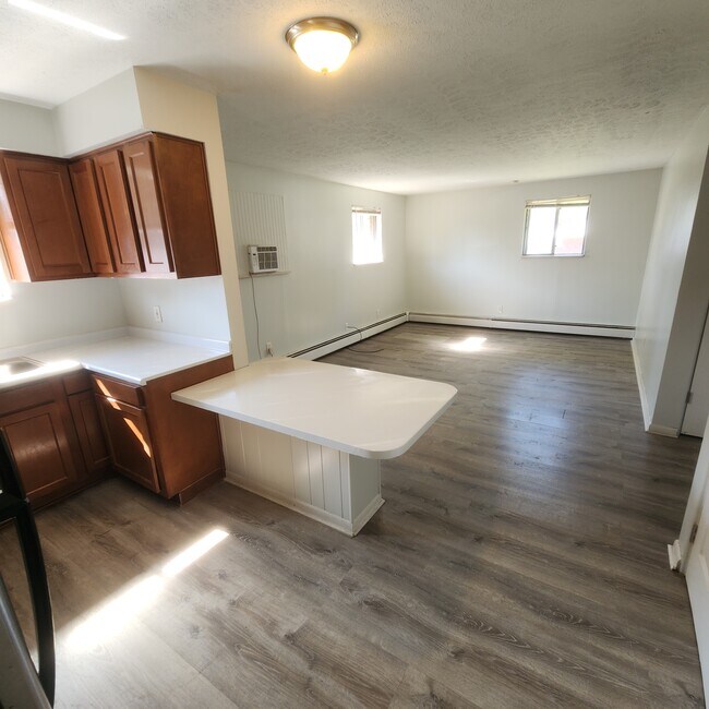 Cocina - 365 Argyle Ave