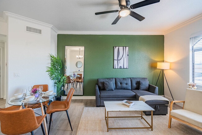 Foto del edificio - 2155 S 55th St