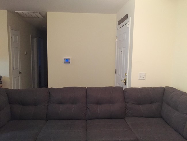 Foto del edificio - 5044 Scotch Pine Ave