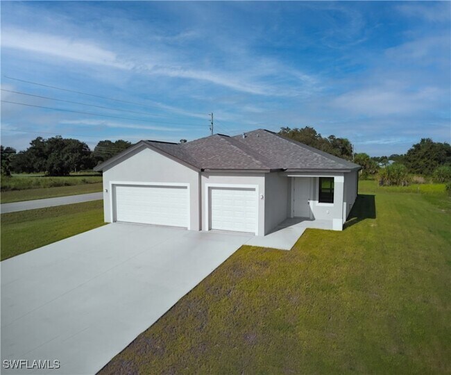 Building Photo - 3022 Mockingbird Rd