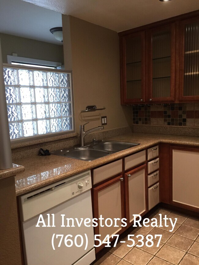 Foto del edificio - 432 Edgehill Ln