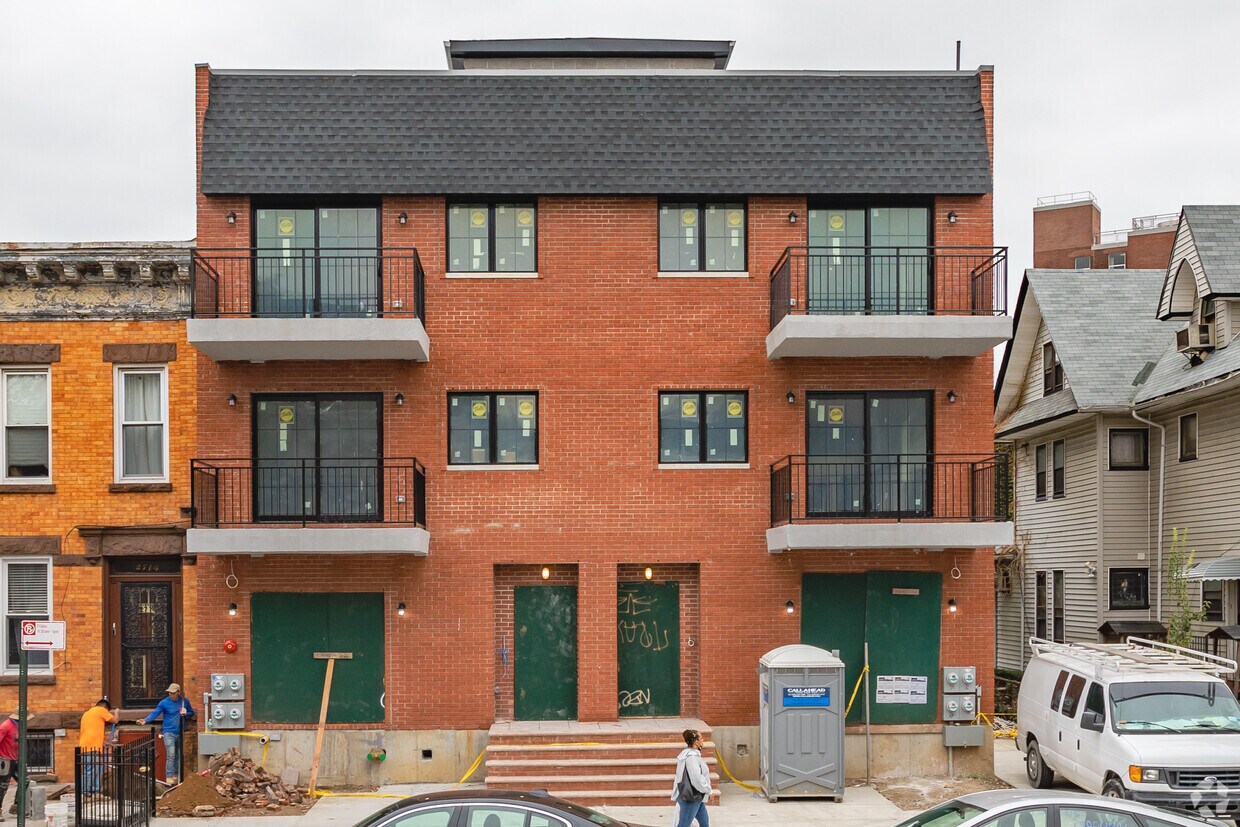 Foto del edificio - 2708 Glenwood Rd
