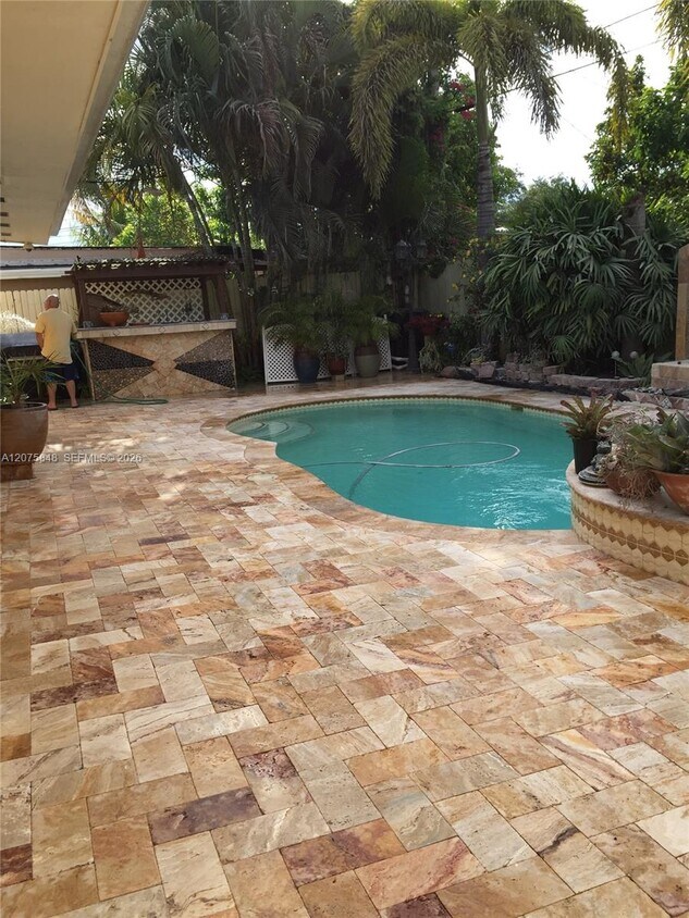 Foto del edificio - 3889 NW 5th St