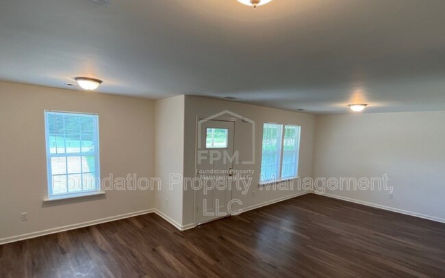 Foto del edificio - 6425 Patmore Rd