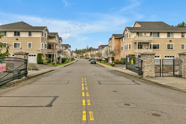 Foto del edificio - Perfectly Placed Condo In the Heart of Puyallup