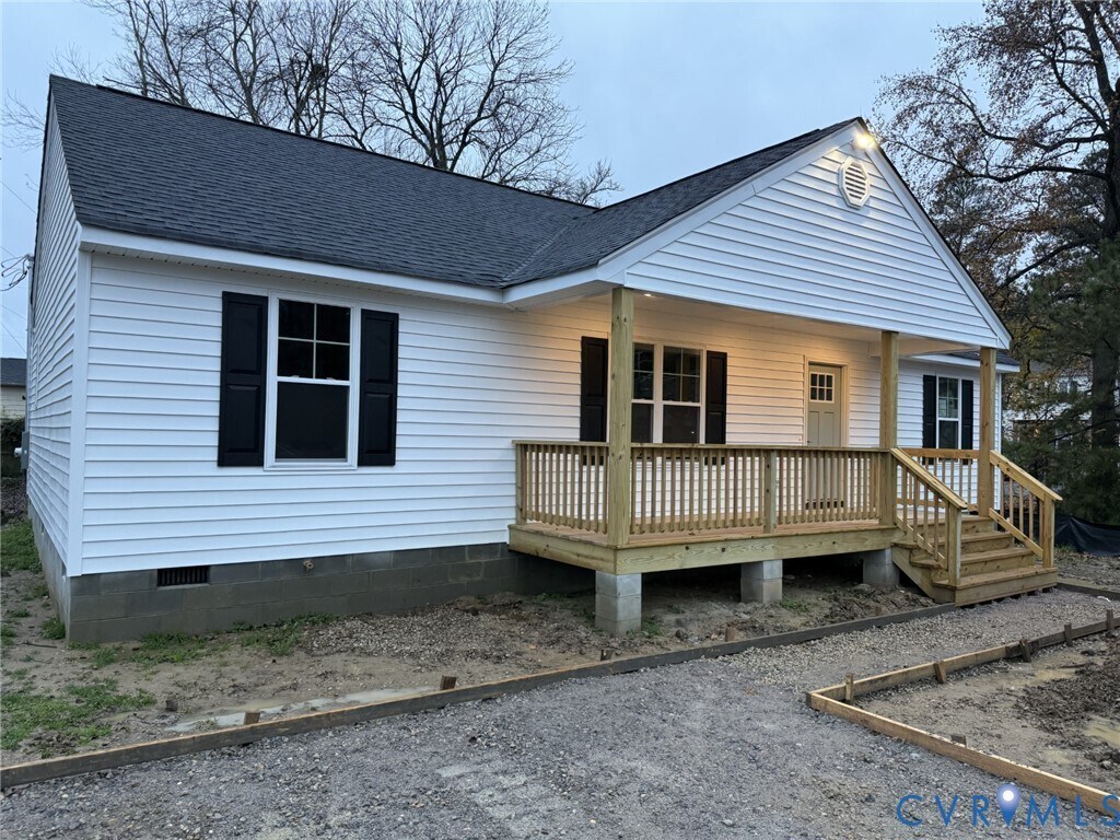 Primary Photo - 325 Yorktown Dr