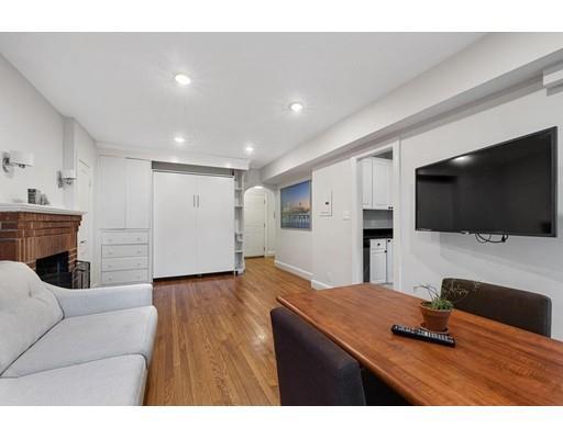 Building Photo - 357 Beacon St