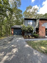Building Photo - 49 Pheasant Run