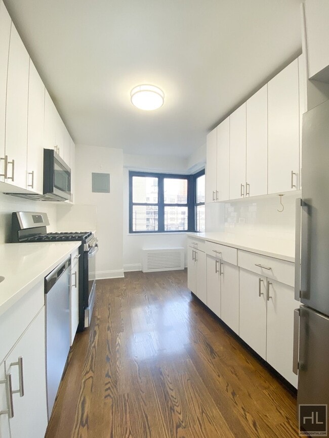 Building Photo - East 88 Street