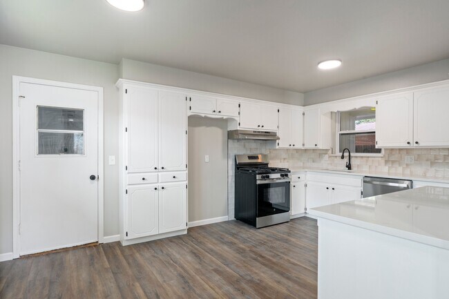 Building Photo - 4236 NW 53rd St