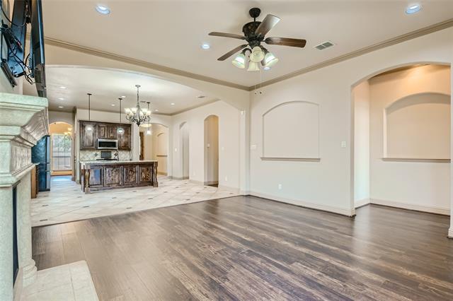 Building Photo - 411 Fairway Bluff Dr