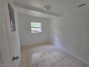 Building Photo - 2103 Unity Ave
