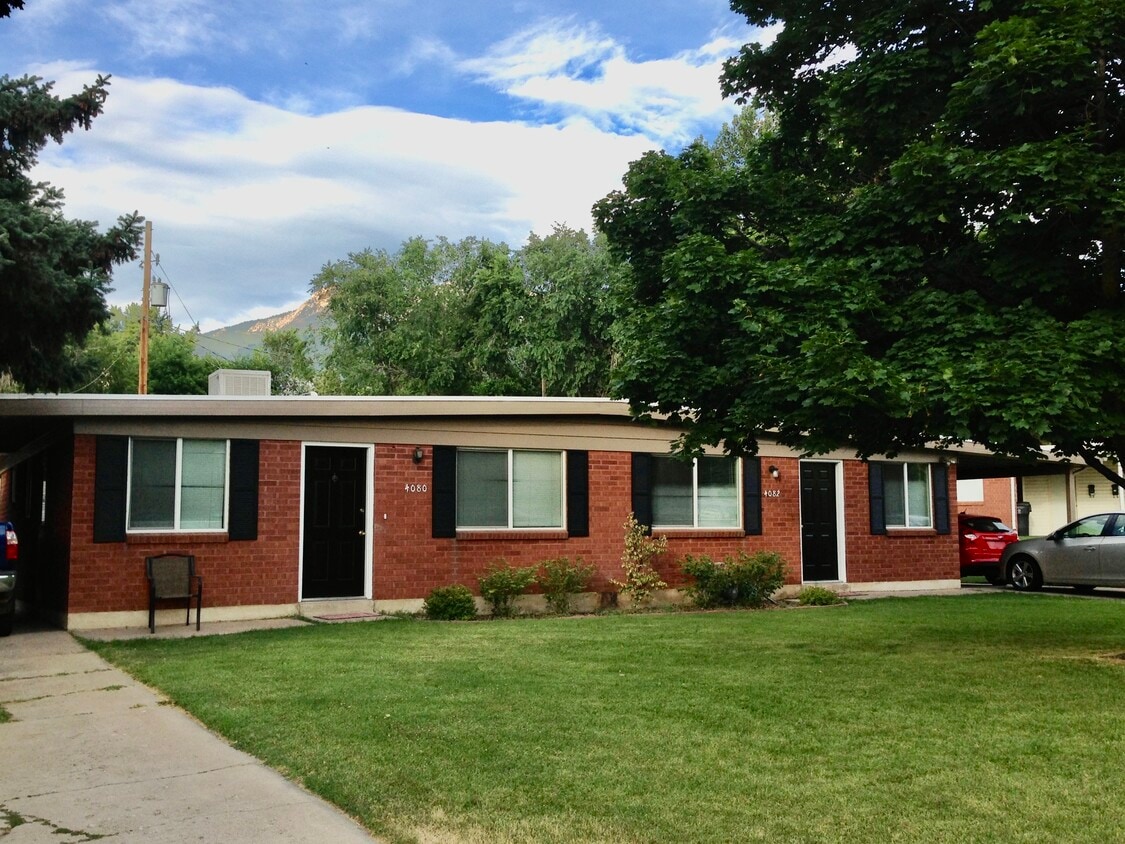 Updated duplex in South Ogden - swamp coolers relaxed with central air. - 4082 Liberty Ave