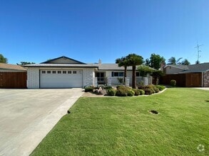 Building Photo - 1143 W Evergreen Ct