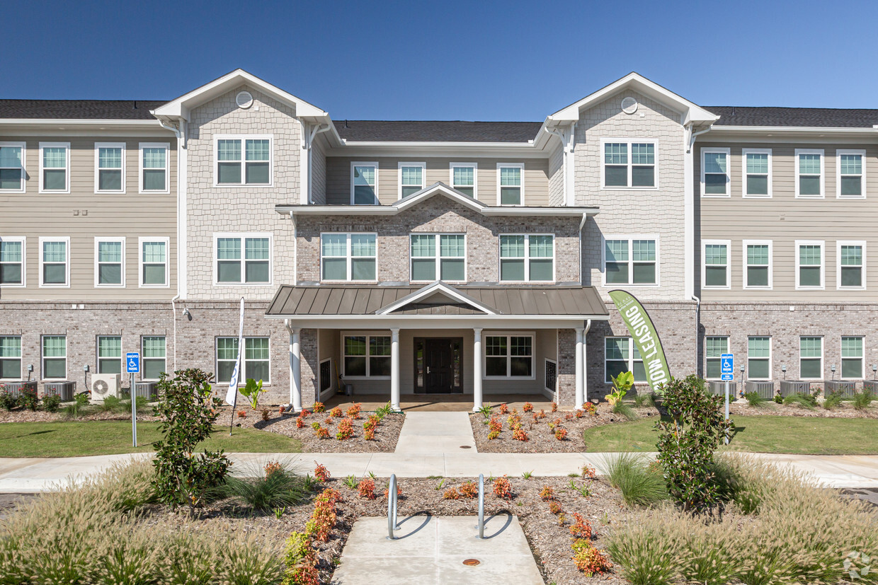 Peaks of Baton Rouge - Ages 55+ Luxury Living - 811 N Marche Dr Baton ...