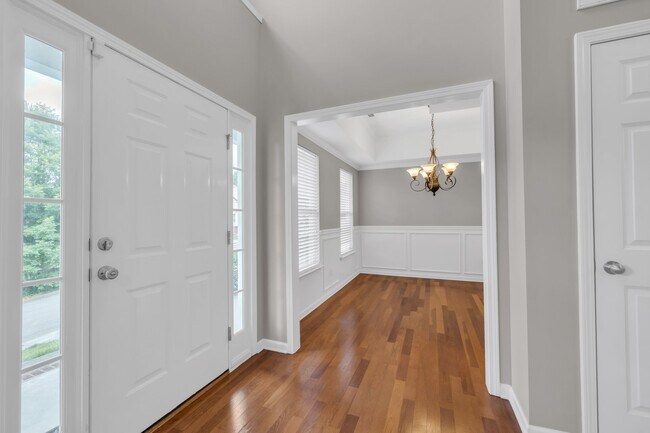 Foto del edificio - 5623 Crooked Creek Dr