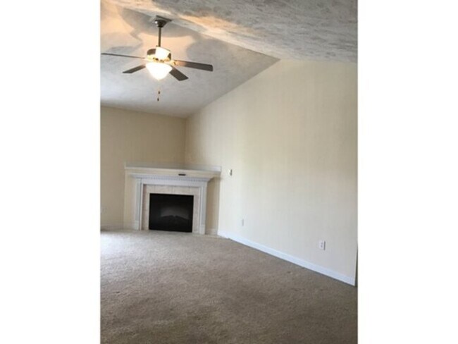Building Photo - 1810 201 Balmoral Drive, Fayetteville